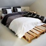 un lit de palettes avec vos propres mains