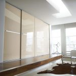 armoire encastrée dans la grande chambre