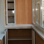 Armoire sur le balcon photo