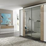 Armoires coulissantes avec miroir