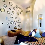 Miroirs dans la chambre