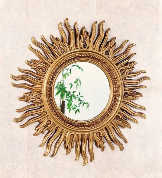 Miroir dans la chambre