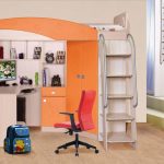 lit dauphin dans la chambre des enfants