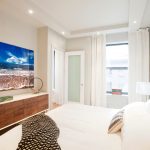 commode dans la chambre