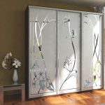 garde-robe belle et moderne