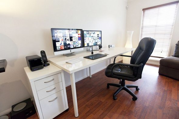 chaise de bureau en cuir