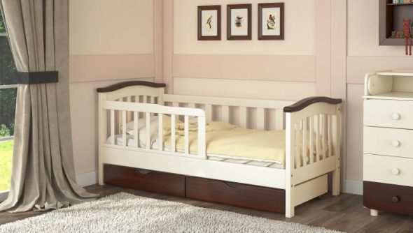 lit d'enfant en bois