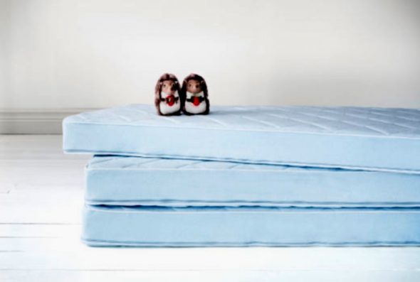 Matelas IKEA