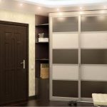 armoire dans le couloir