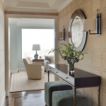 miroir rond sur le mur