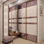 armoire dans le couloir