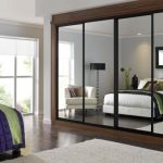 armoire avec miroirs