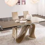 table en verre dépoli