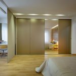 placard dans la chambre