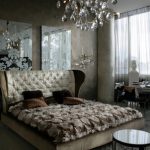 miroirs à la tête du lit