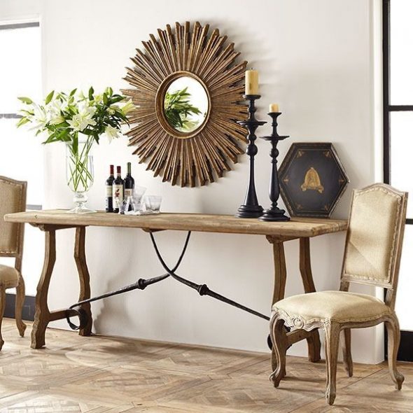 miroir soleil dans le salon