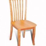 Chaises en bois laqué