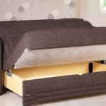 Sofa accordéon dans la chambre