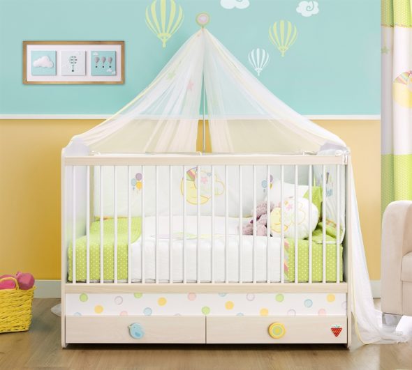 Pour le bébé installe un lit peu profond