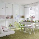 Salon et salle à manger dans une seule pièce