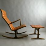 chaise avec repose-pieds