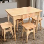 Set de table de cuisine + 4 tabourets