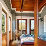 lit en bois massif moderne