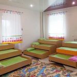 Lits pour la maternelle à l'intérieur