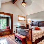 lit en bois massif pays