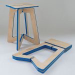 Chaise haute en contreplaqué