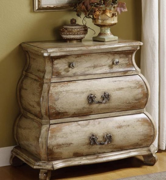 Commode Antique
