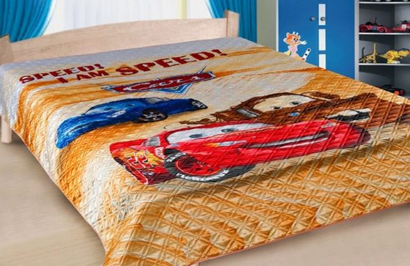 La couverture est en soie d'enfants