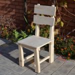 Chaise d'arbre pour donner