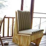 chaise en contreplaqué