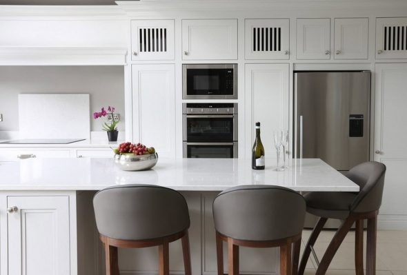plateau de table blanc