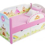 lit bébé princesse