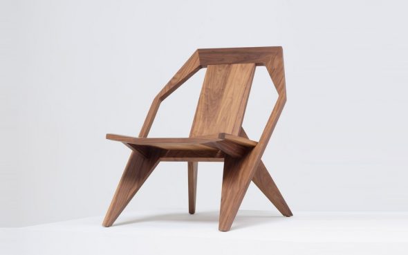 chaise en contreplaqué