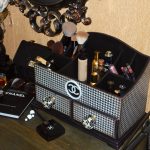 commode pour cosmétiques Chanel