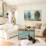 meubles vieillis artificiellement dans la maison