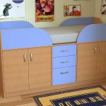 des meubles pour enfants sont fabriqués