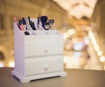 commode pour stocker des produits cosmétiques
