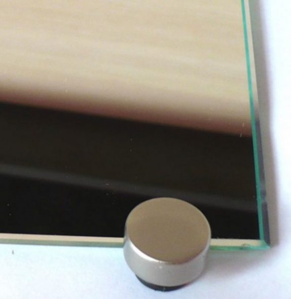 montage sur miroir sans perçage