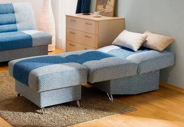 fauteuil-lit bleu