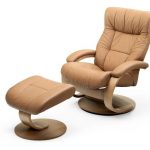 fauteuil de couleurs claires
