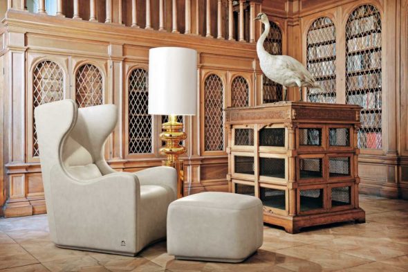 Chaise anglaise avec pouf