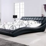 lit double avec matelas à eau