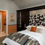 placard de lit dans la chambre