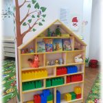étagère maison d'enfants