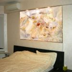 peinture moderne dans la chambre