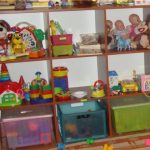 rack pour les jouets dans la maison